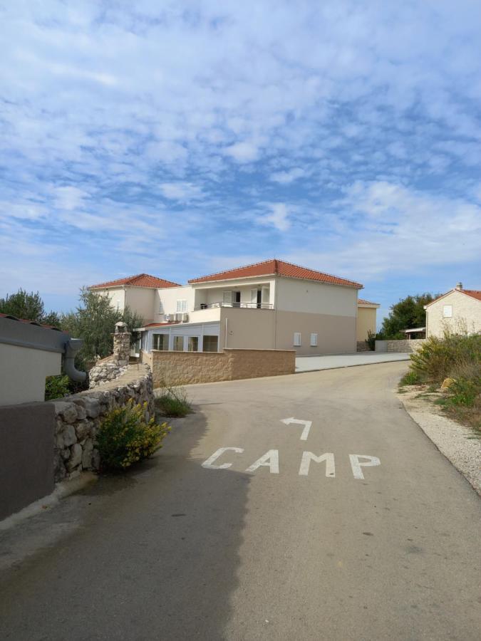 Sea Salt Apartment Novalja Luaran gambar